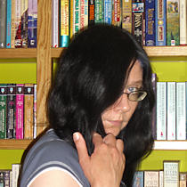 Picture of Kari Sperring
